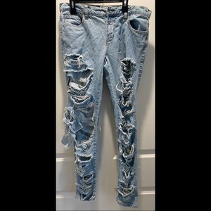 Distressed jeans |Medium